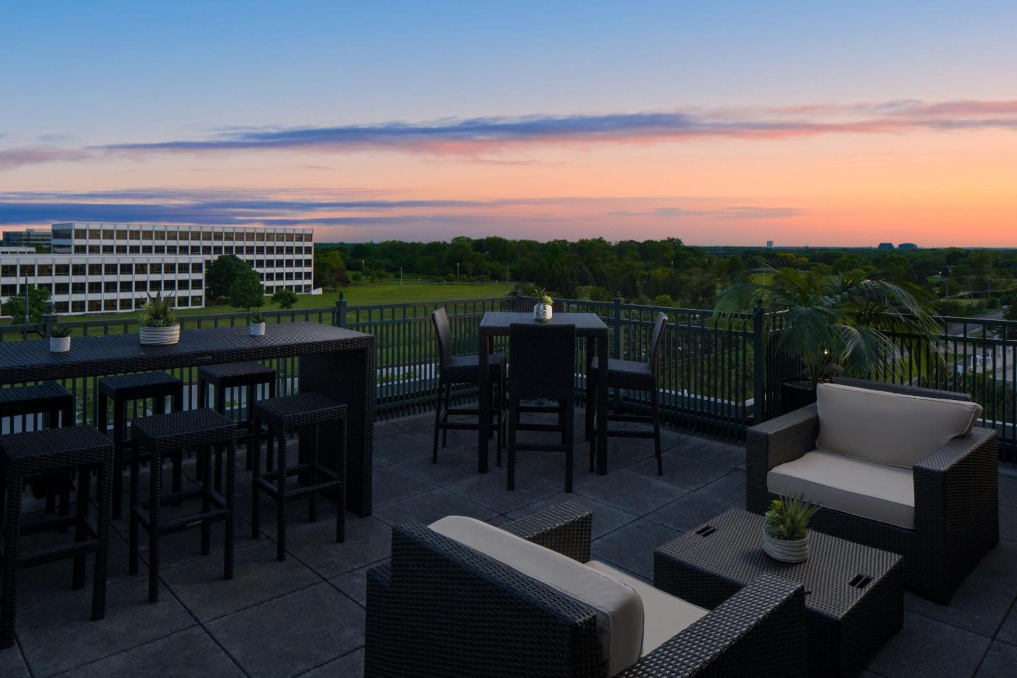 Chicago Marriott Suites Deerfield Exteriör bild